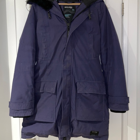 ARITZIA GOLDEN PARKA!! Only worn for 2 winters. SO WARM. Great condition. - Picture 2 of 5